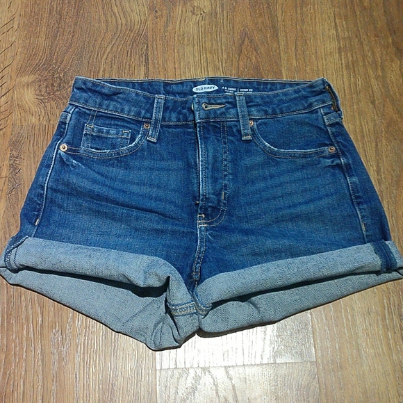 Old Navy - O.G. Short, high rise - Picture 1 of 3